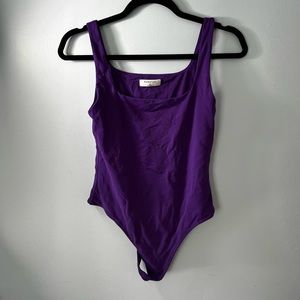 Babaton contour medium bodysuit - only worn a handful of times doesn’t fit